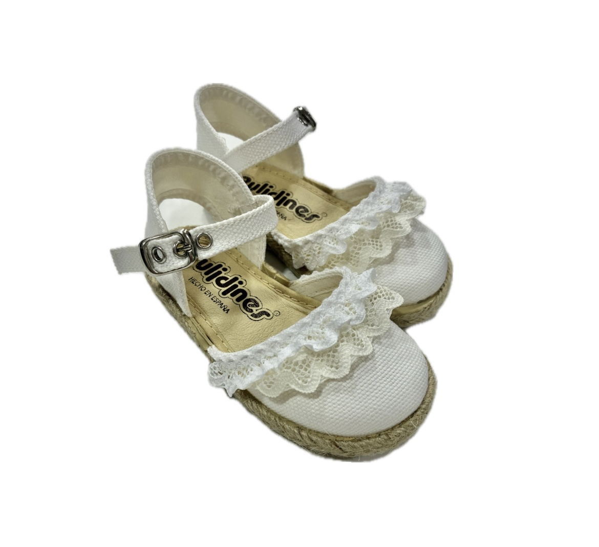 6ACE53B3-B6FB-4C58-8D72-A6ABF8D2C3C2 ALPARGATAS DE NIÑA EN BLANCA - Imagen 1